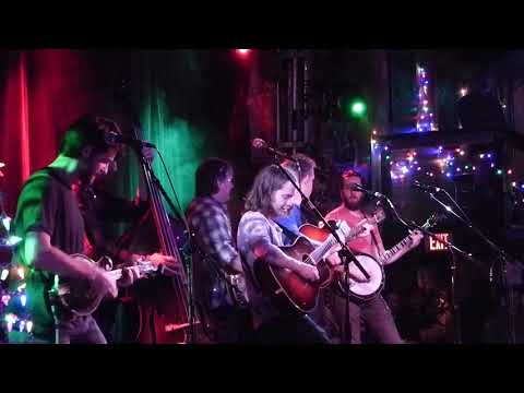 Billy Strings w Bryan Sutton w Bela Fleck "I'll Go Stepping Too"