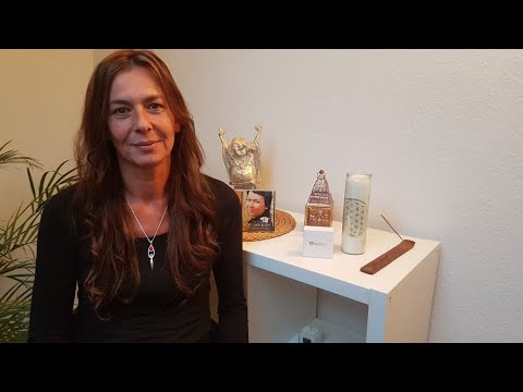 Dein Liebesorakel liebt ER Dich? Wie fühlt ER?