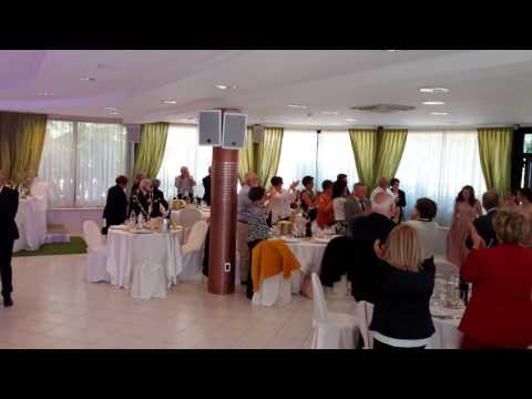 Ingresso Matrimonio Divertente e Ballato - Le Muse Ricevimenti - Francesco Barattucci Showman