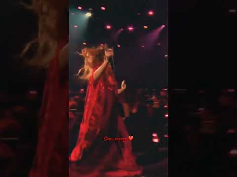 Clean energy ❤️ #concert #florenceandthemachine #live