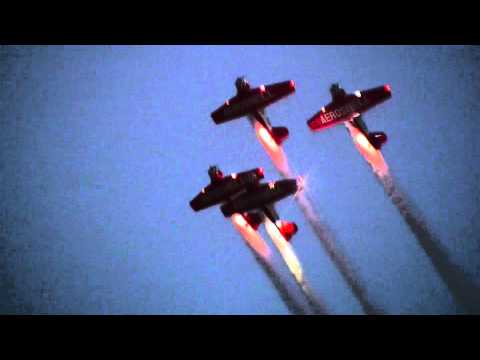 Best of Aeroshell Aerobatic Team - Twilight/Nighttime Show