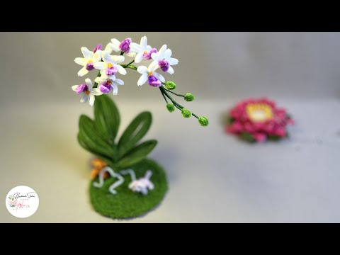Create Stunning white Phalaenopsis orchids Flowers with Pipe Cleaners: Easy DIY Tutorial!