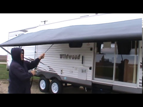 A&E SUNCHASER II AWNING DEMONSTRATION