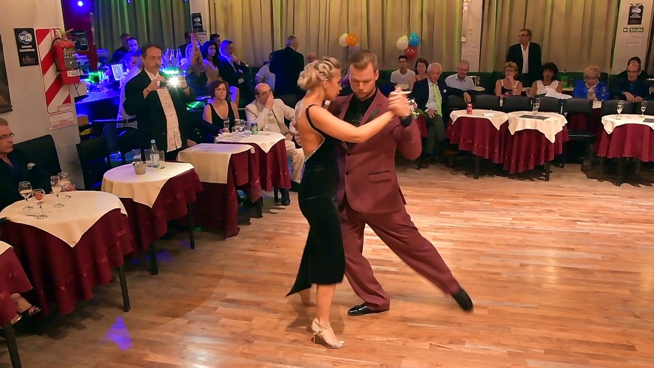 Katerina Zak y Max Izvekov en Porteño y Bailarin- 3