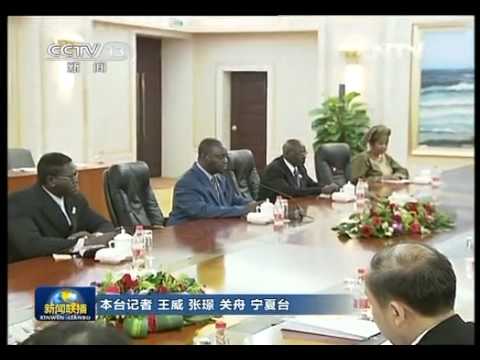 新闻联播2012-09-11 李克强会见中非总统