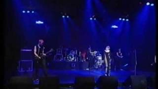 Chumbawamba - The big issue