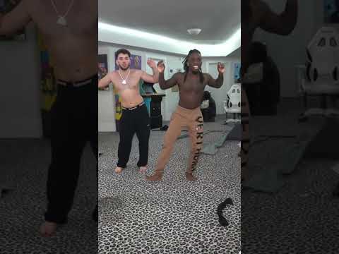 Kai Cenat and Adin Ross Dance to Lil Uzi Vert’s song “I Just Wanna Rock” 🕺🏾🔥 #shorts #kaicenat