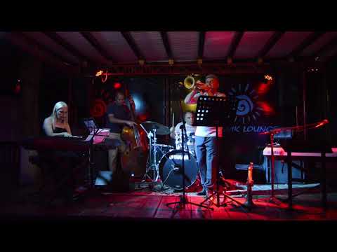 Sergey Manukyan with Yervand Margaryan`s quartet live at Arevik Lounge Blue Bossa