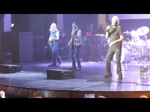 Rock Legends Cruise 2022 -  Deep Purple performing Space Truckin'