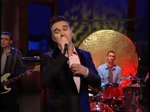 Morrissey - Let Me Kiss You (Live 8-24-04)