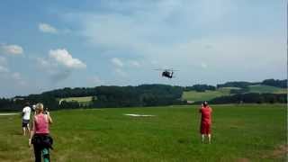 preview picture of video 'UH-60 Black Hawk low pass in Freistadt'