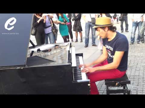 Klavierkunst (Davide Martello) @ Trg djece Sarajeva (26.04.2013. Sarajevo)