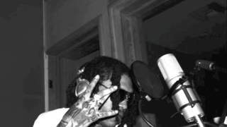 Vybz Kartel Ft Stylish - Love Don&#39;t Lie (Cosmos Riddim) - June 2012