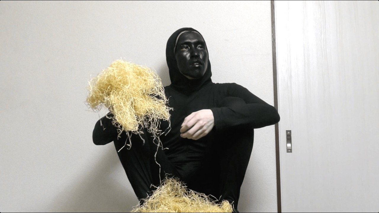 ラプンツェルの髪をむしり取るカラス