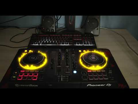 WHEN DJ AND VFX COMBINE