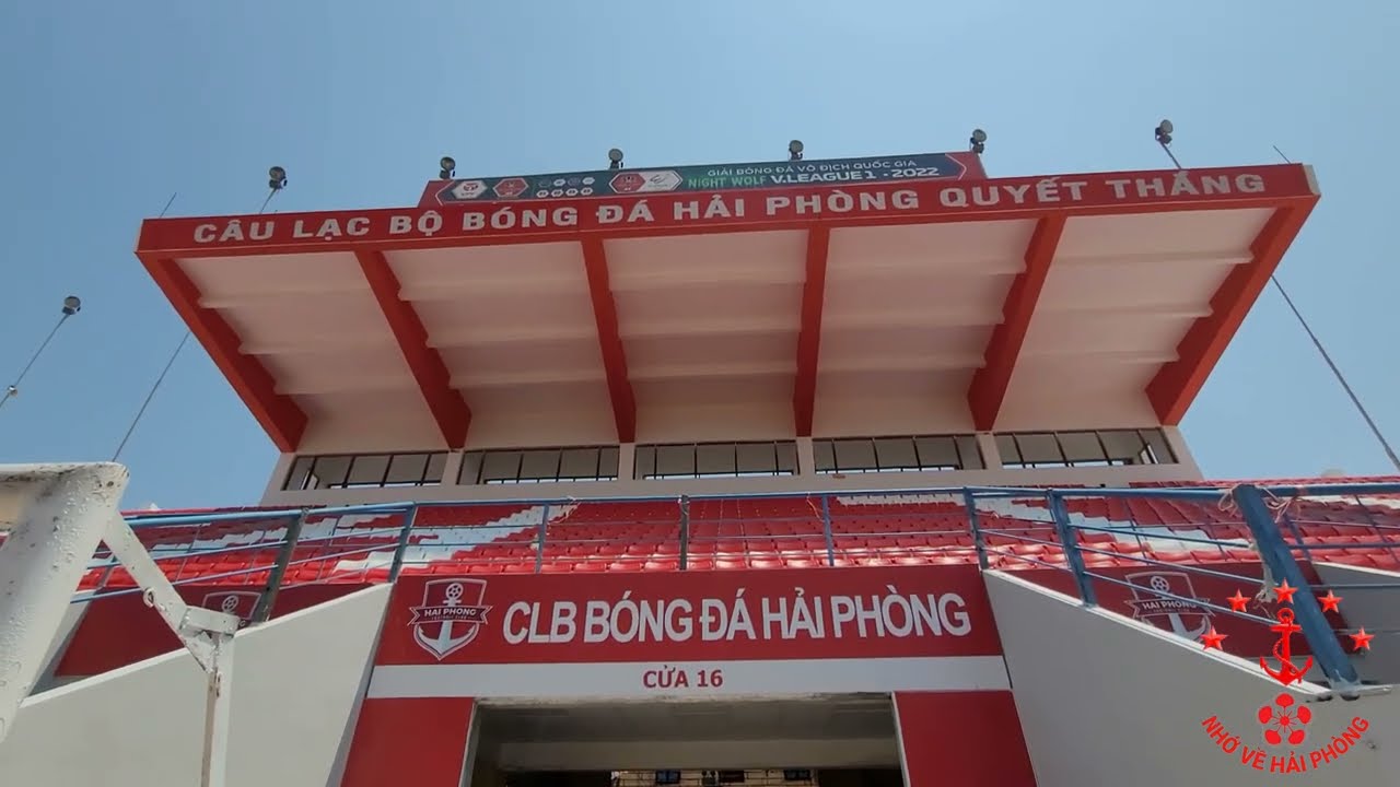 Discover a captivating glimpse of Lach Tray Stadium.