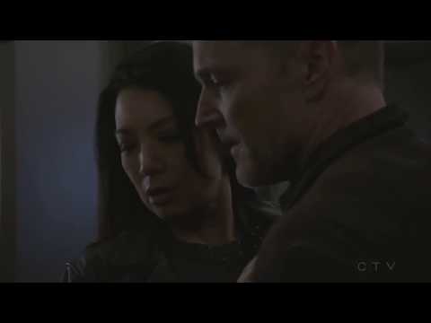 Coulson Kisses May - Agents of S.H.I.E.L.D.