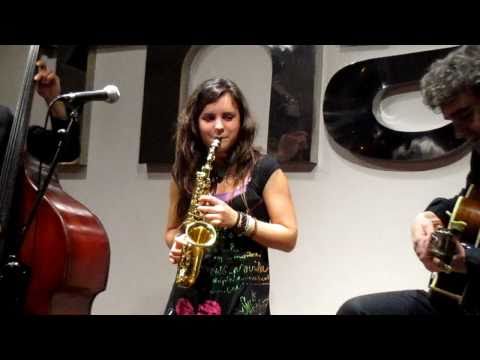 Petite Fleur - Andrea Motis, Joan Chamorro & Josep Traver (Live from Fnac, L'Illa)
