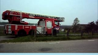 preview picture of video 'Prio 1 AL46-1 TS47-1 ZHZ_18-411 Gebouwbrand Oostmolendijk in Ridderkerk.'