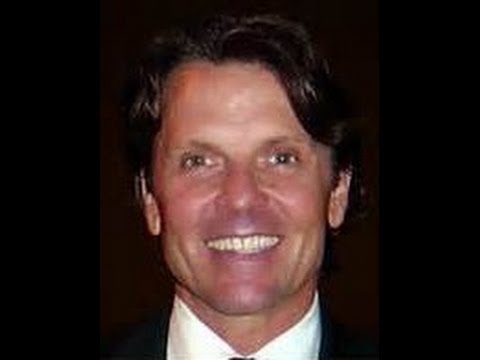 Roger Wilson & Leonardo DiCaprio Fight - Extra 1998