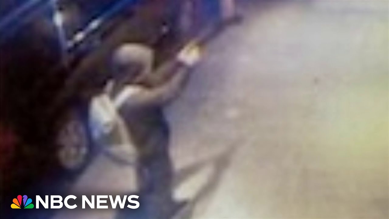 Police searching for suspect in 'targeted' fatal shooting of UnitedHealthcare CEO