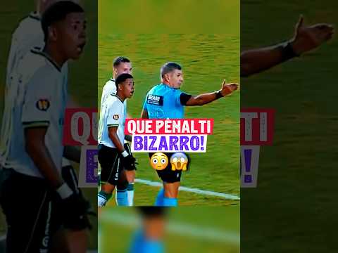 O PÊNALTI mais GROTESCO de 2026!😳🤯 #futebol #pênalti #shorts #fy