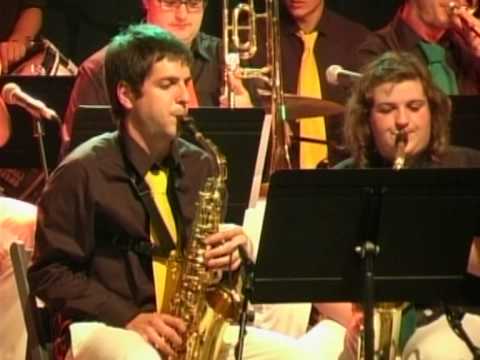 Bonberenea Txaranga - Etxean, Zuzenean! - Raymons