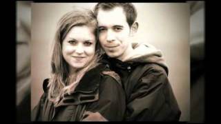 preview picture of video 'Engagement Photos, Barbury Castle, Wiltshire'