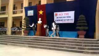 preview picture of video 'nhay 12a5-THPT Đông Thành 2012'