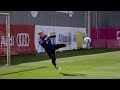 How to train like Manuel Neuer - goalkeeper training