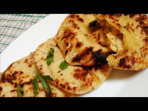 Chili CHEESE NAAN (mini naan au fromage , persil et piment)