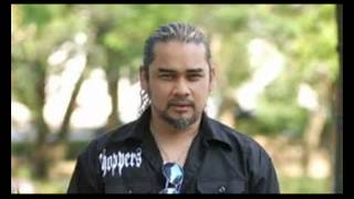 Download lagu Awie   Raya Yang Sempurna HQ mp3