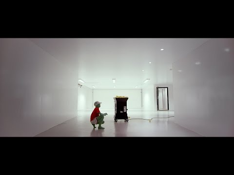 Elliot Moss – Pattern Repeating (Official Music Video)