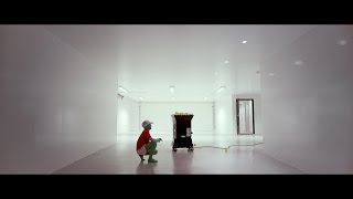 Elliot Moss – Pattern Repeating (Official Video)