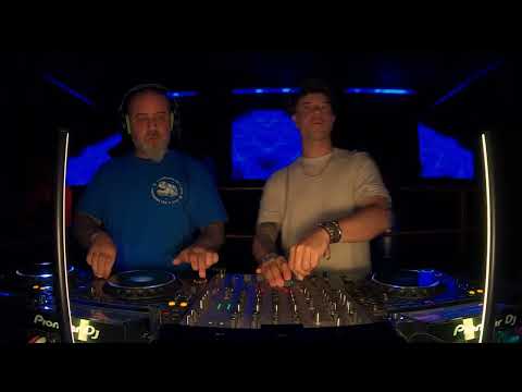 Seba Pereira b2b T-Vox at TECHNOLOGY 2025 (Stereo Club)