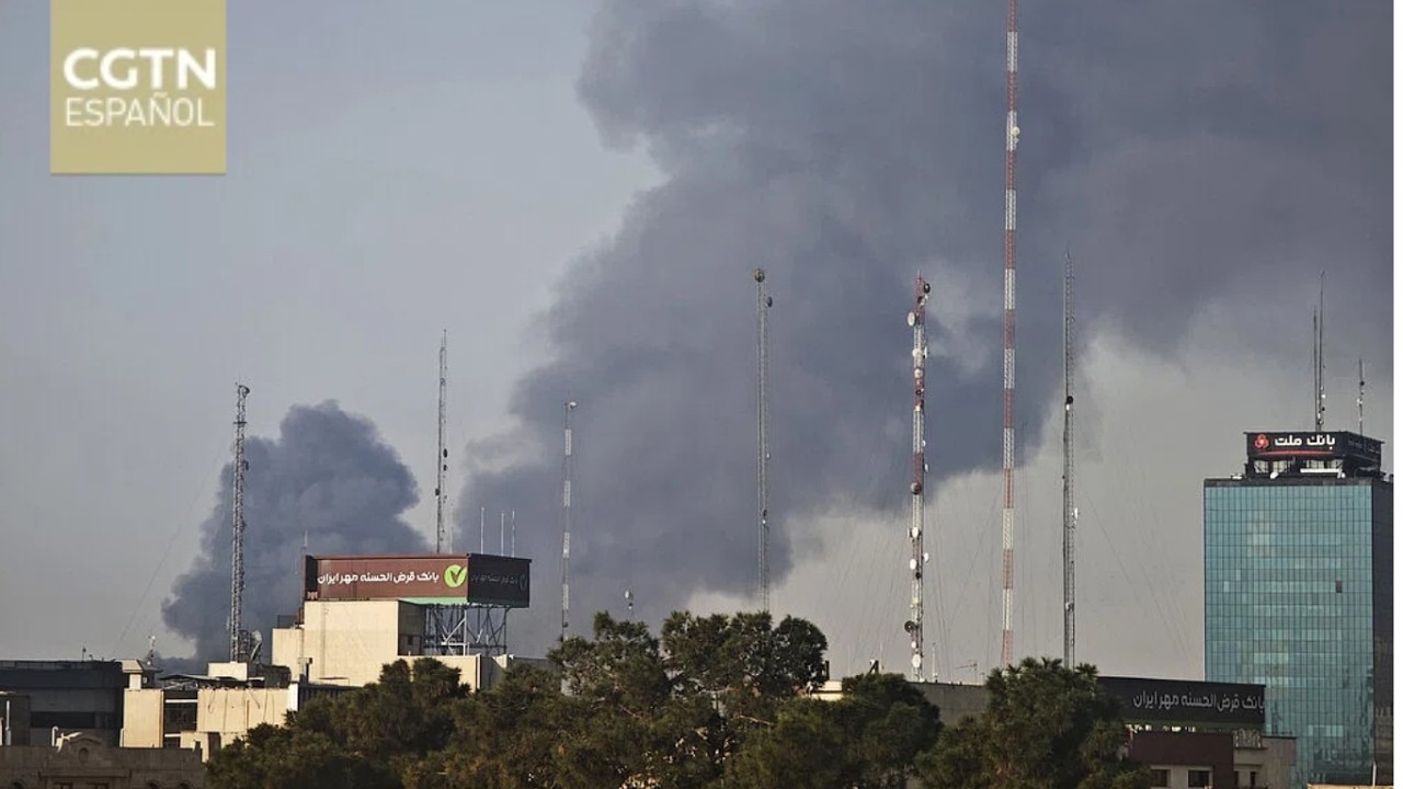 Israel afirma haber destruido gran parte de las defensas aéreas de Irán