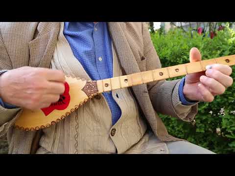 Cifteli popullore (Playing Albanian Qifteli)