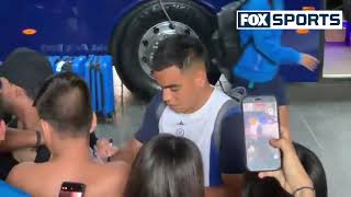 Cruz Azul | Afición de La Máquina se deshace de amor por Joel Huiqui