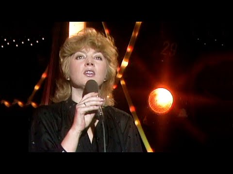 Věra Špinarová - Miluj mě víc (Woman In Love) (1982)