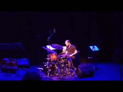 Drum and live electronics. Bebamos a Calcaporra. Javier Herrero