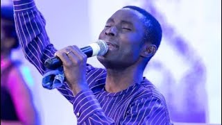 Download lagu Oware Jnr is Back Again & Shocks Everyone With Deep Worship mp3