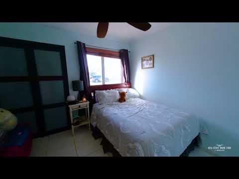 11931 sw 192 Terr, Miami, FL drone tour.