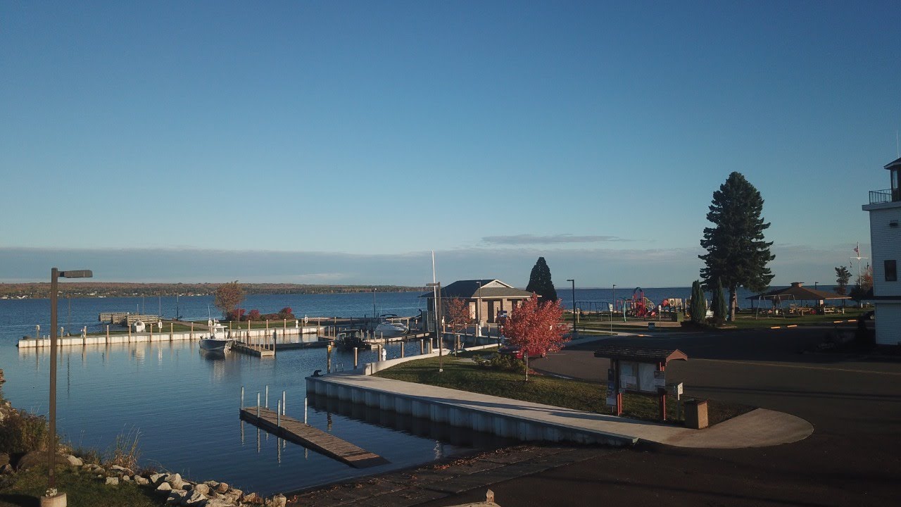 Live webcam view of L'Anse Marina on Keweenaw Bay