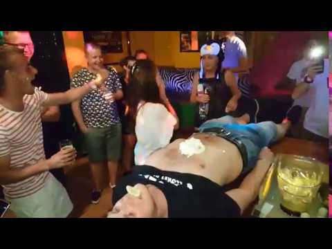 download lagu mp3 mp4 Boozers Lloret, download lagu Boozers Lloret gratis, unduh video klip Boozers Lloret