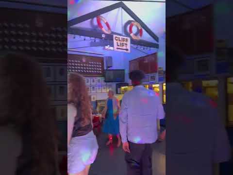DJ Laura Mac video.