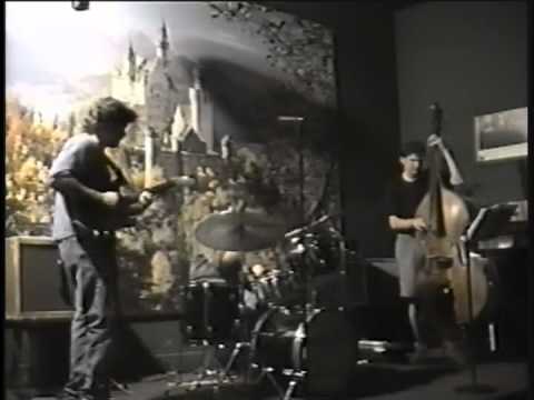 Pat Bergeson rocks "Autumn Leaves" With Viktor Krauss, Chris Brown