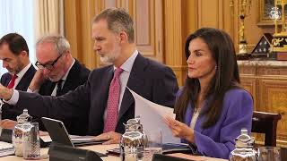 Sus Majestades los Reyes presiden la reunión de la Comisión Delegada de la Fundación Princesa de Girona.