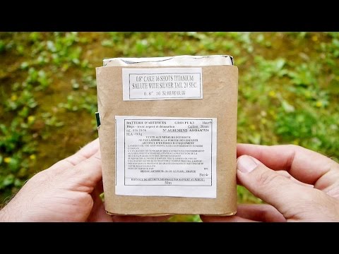 Franz. 0.8" TITANIUM SALUTE WITH SILVER TAIL CAKE / Brezac Artifices [HD]