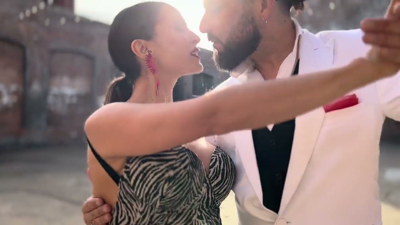 Video thumbnail for Hugo Patyn & Celina Rotundo Music by @rebeccacherry Por una cabeza