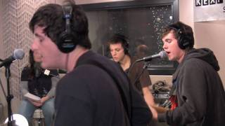 Surfer Blood - Floating Vibes (Live on KEXP)